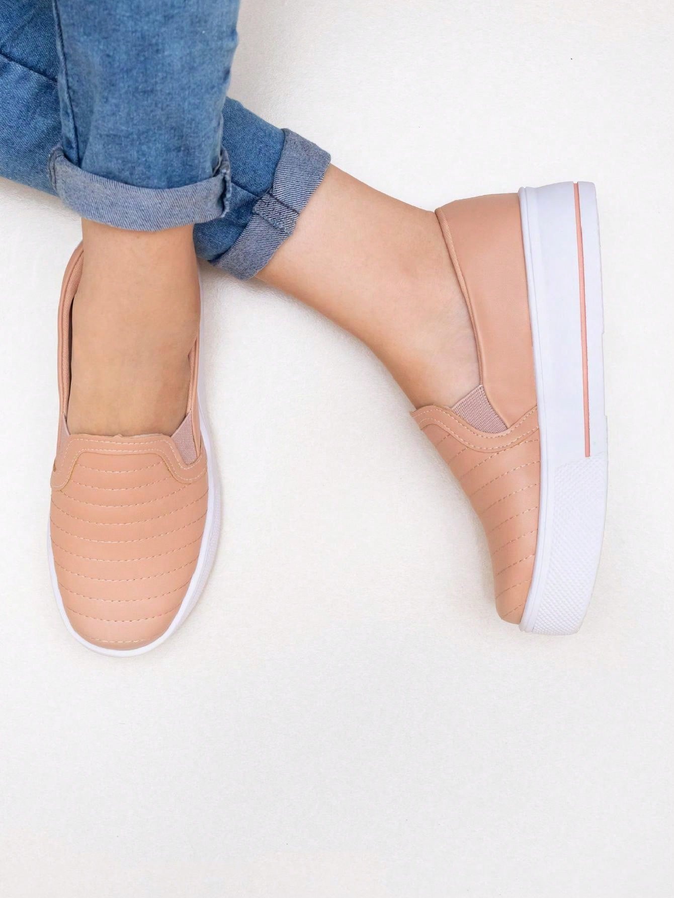 Tênis Slip On Sola Alta Acolchoado