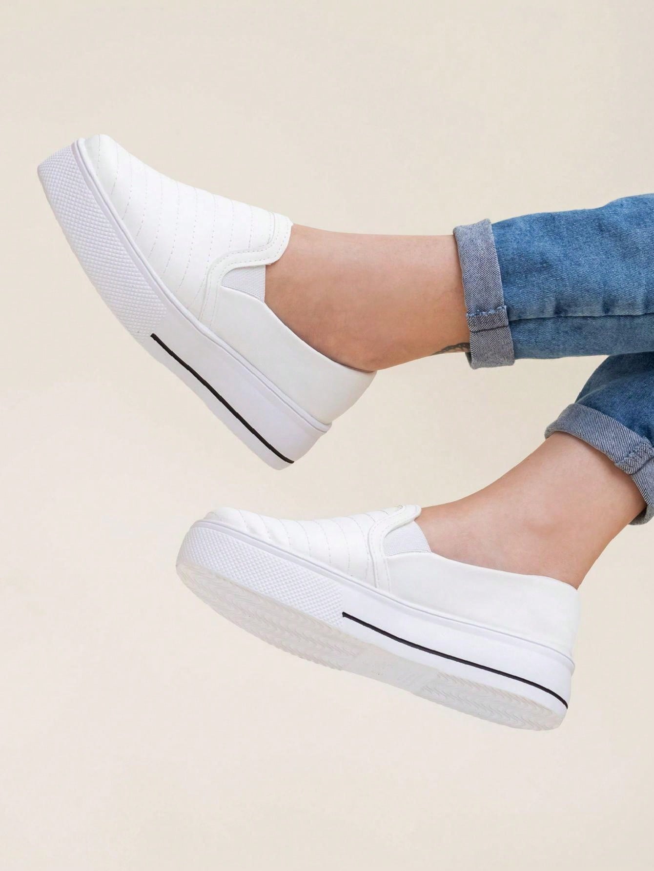 Tênis Slip On Sola Alta Acolchoado
