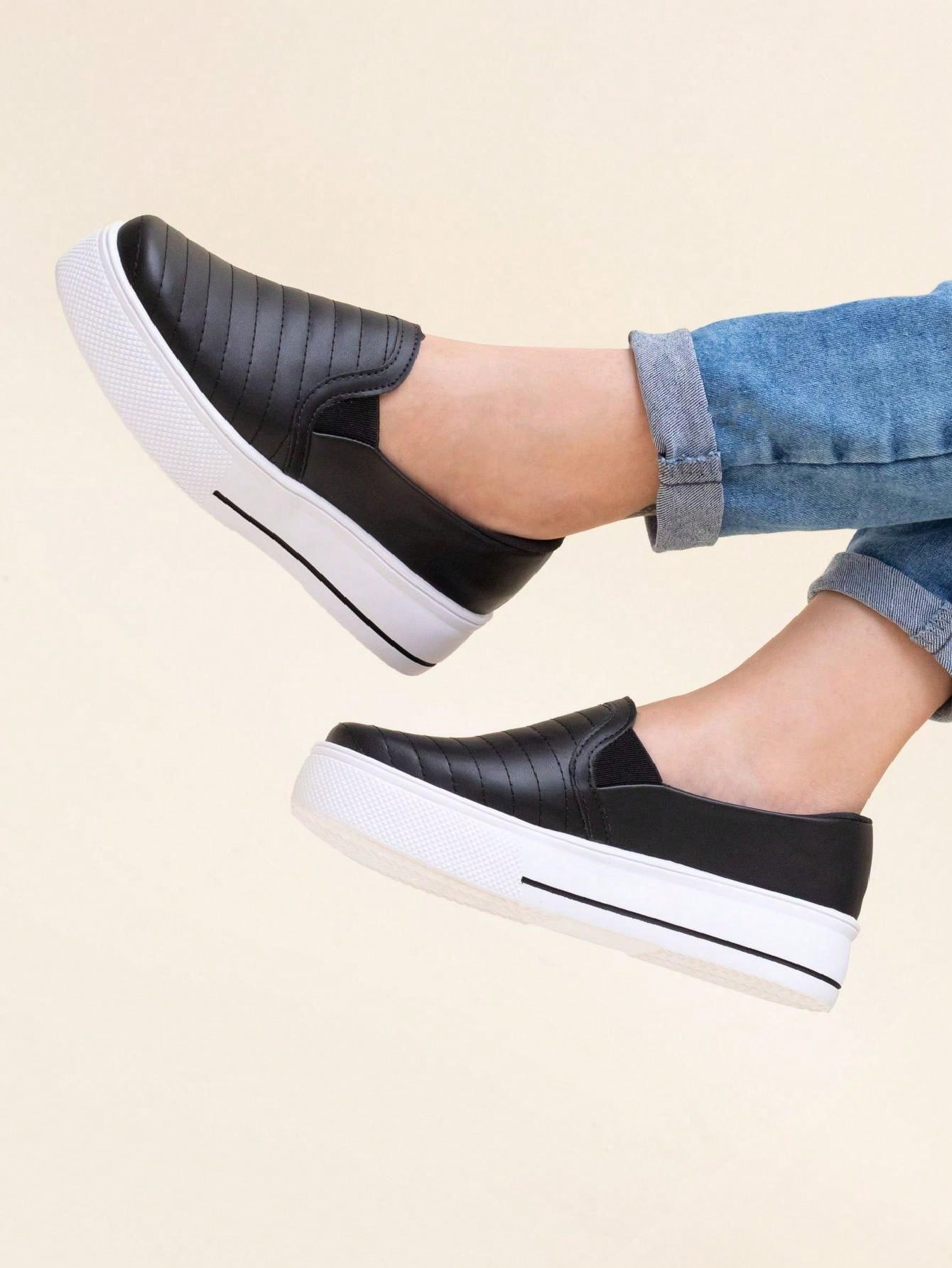 Tênis Slip On Sola Alta Acolchoado