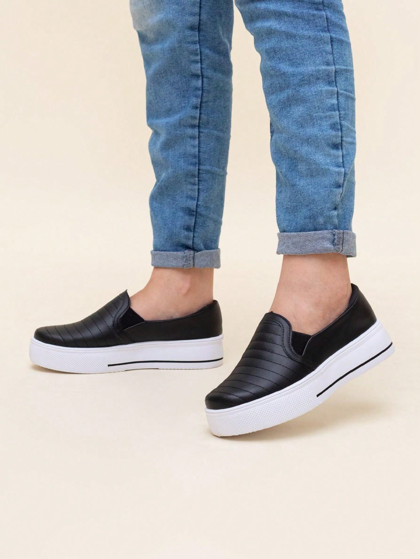 Tênis Slip On Sola Alta Acolchoado