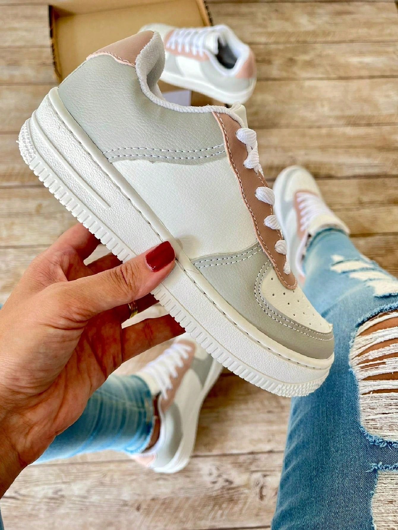 Tênis Chunky Sola Alta Estilo Urbano Confortável
