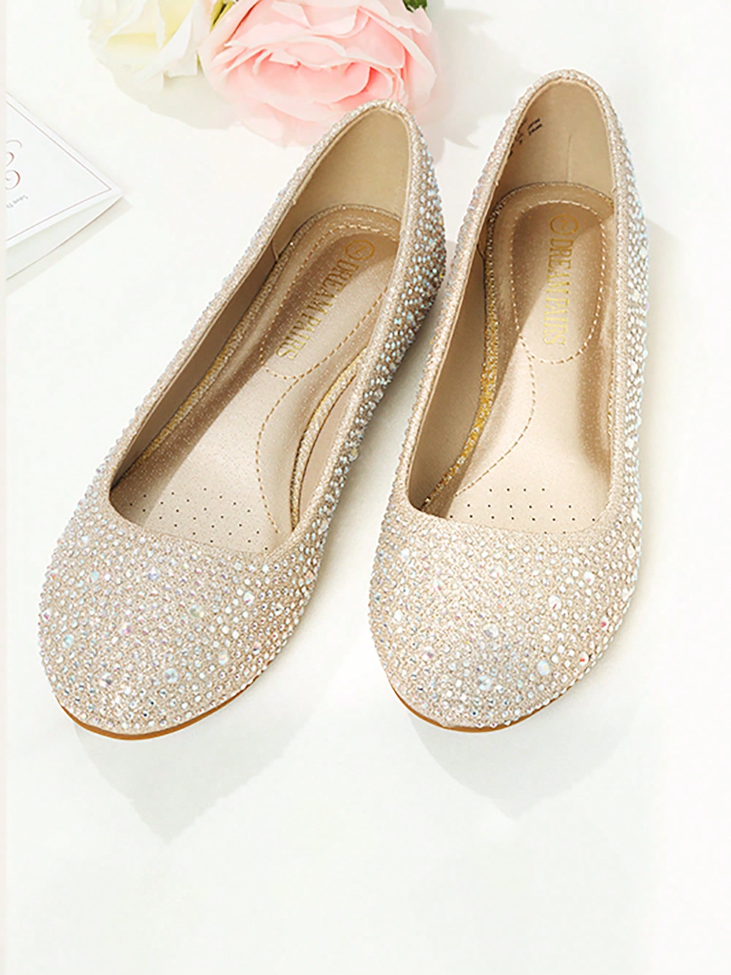 Sapatilha Bico Redondo Toda Em Strass Brilhante