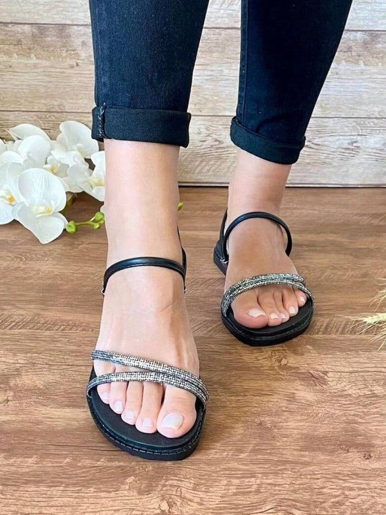 Sandália Rasteira Com Tiras Finas E Detalhe Brilhante