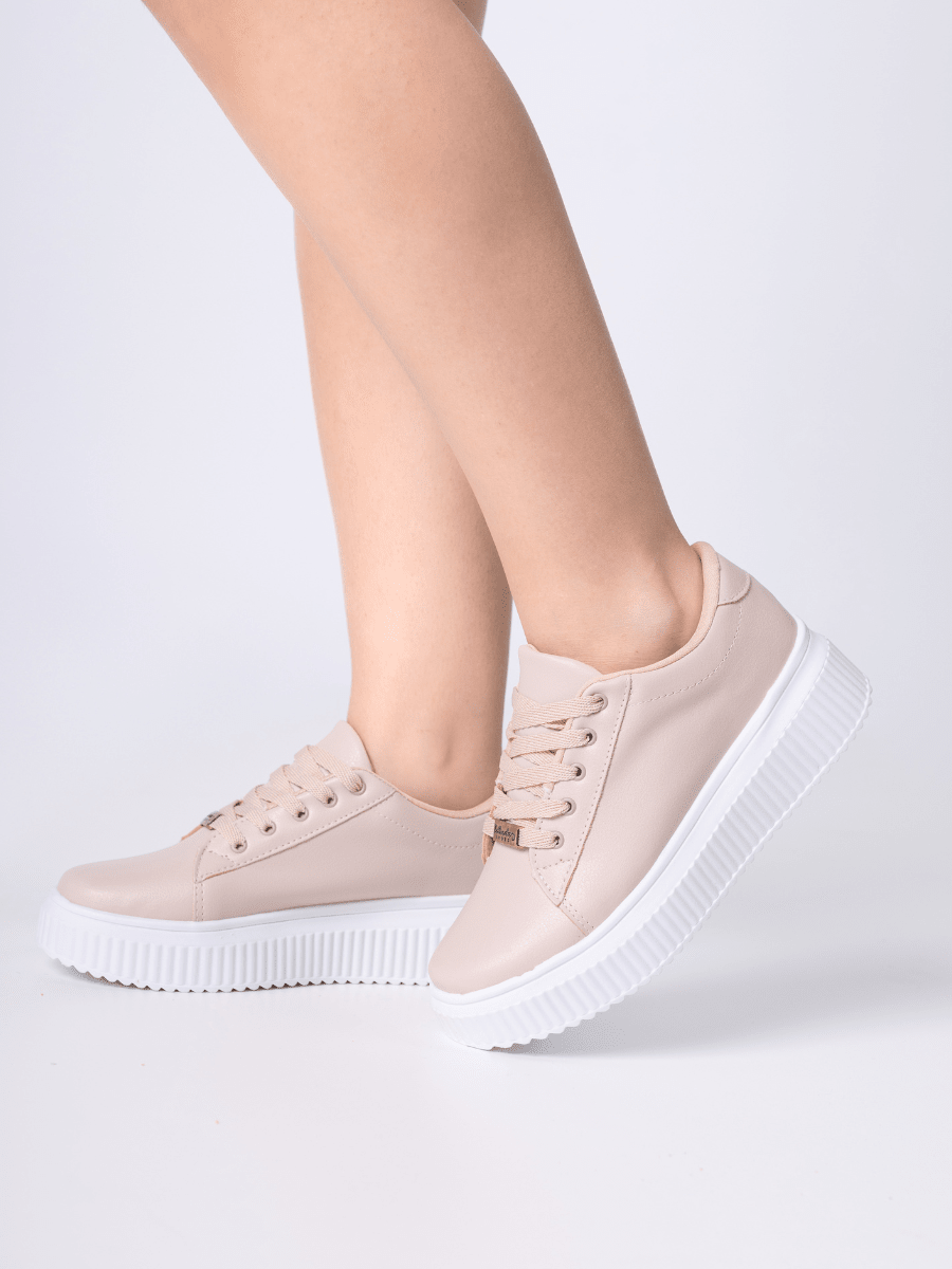 Tênis Casual Sola Tratorada Alta