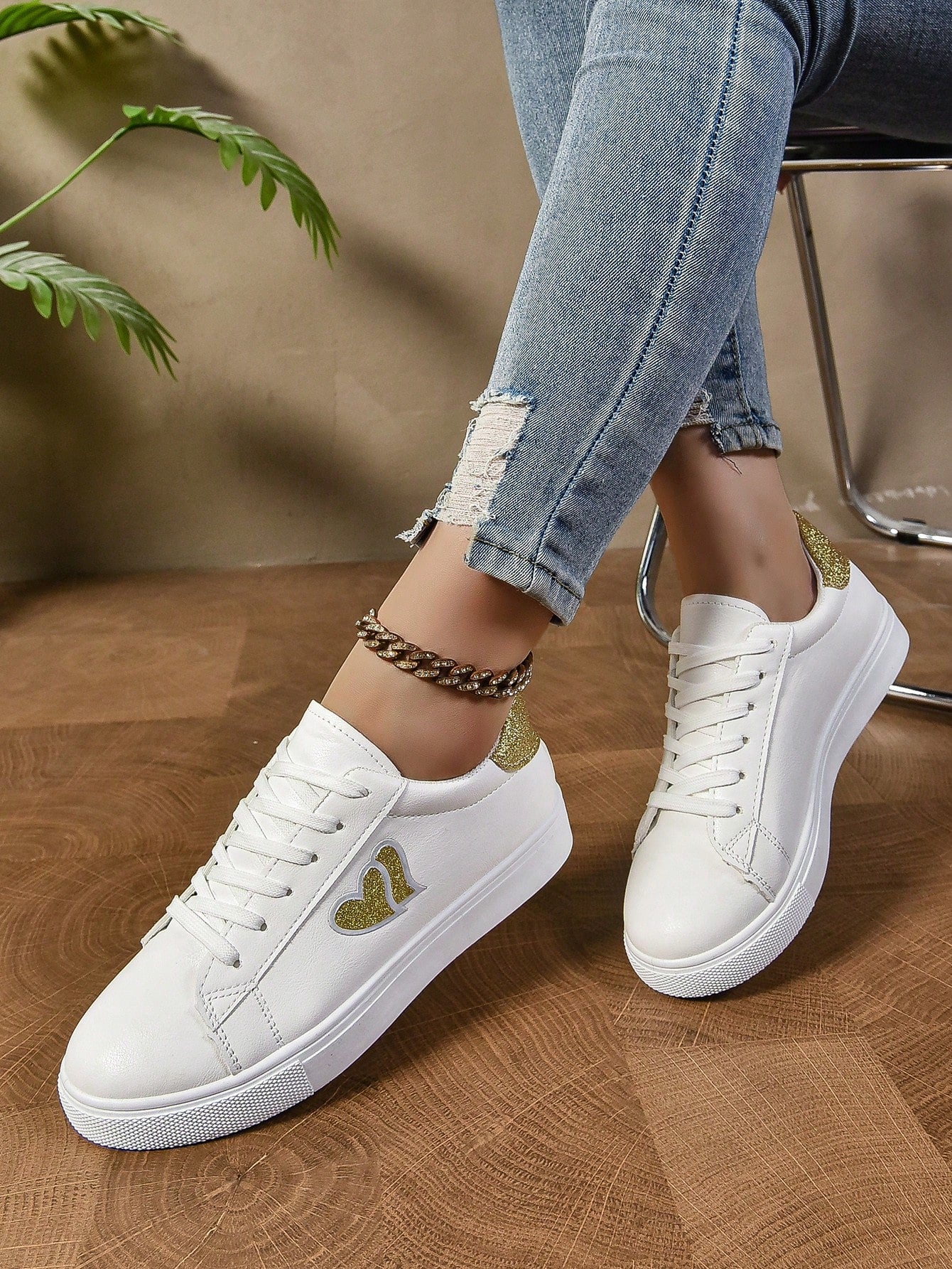 Tênis Casual Com Cadarço E Detalhe Texturizado Moderno