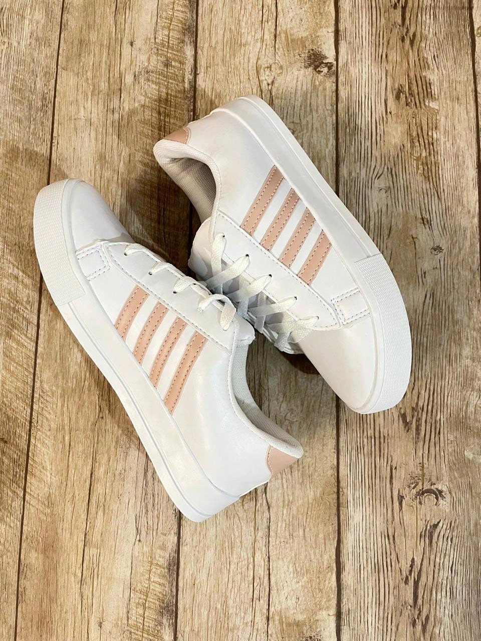 Tênis Casual Street Cano Baixo Com Listras Laterais