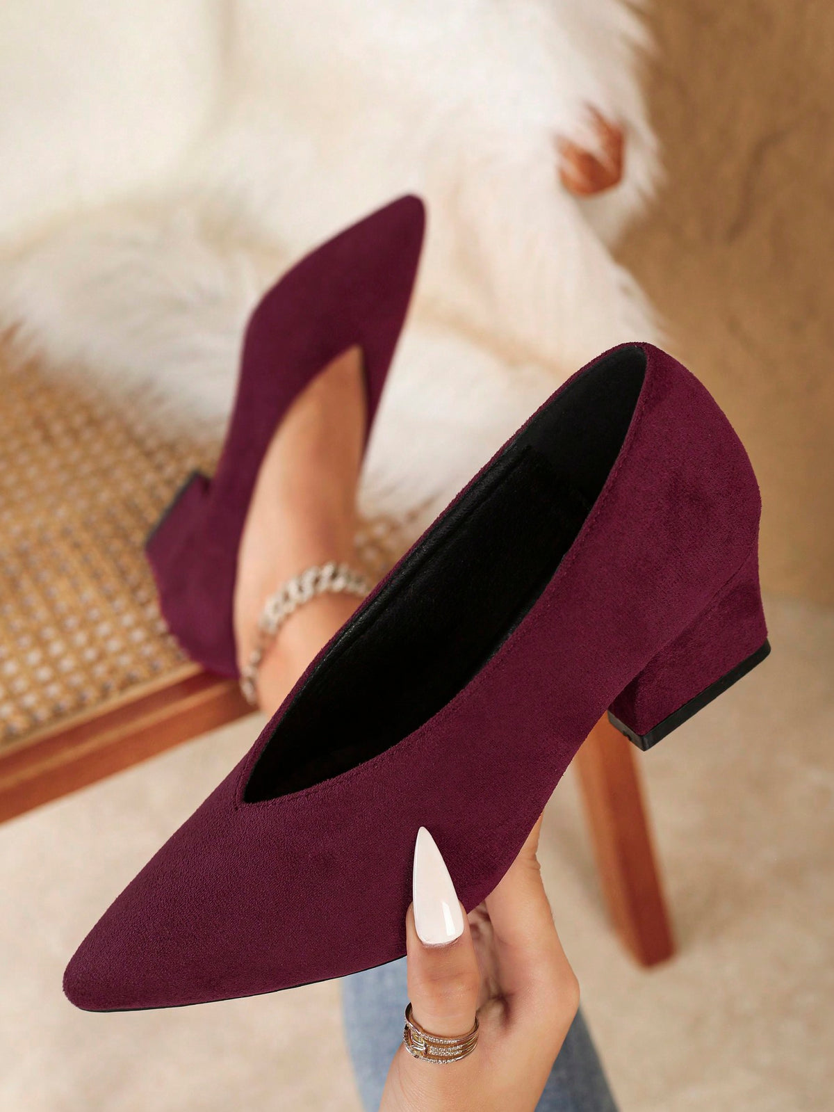 Sapato Scarpin Bico Fino Texturizado Estilo Croco