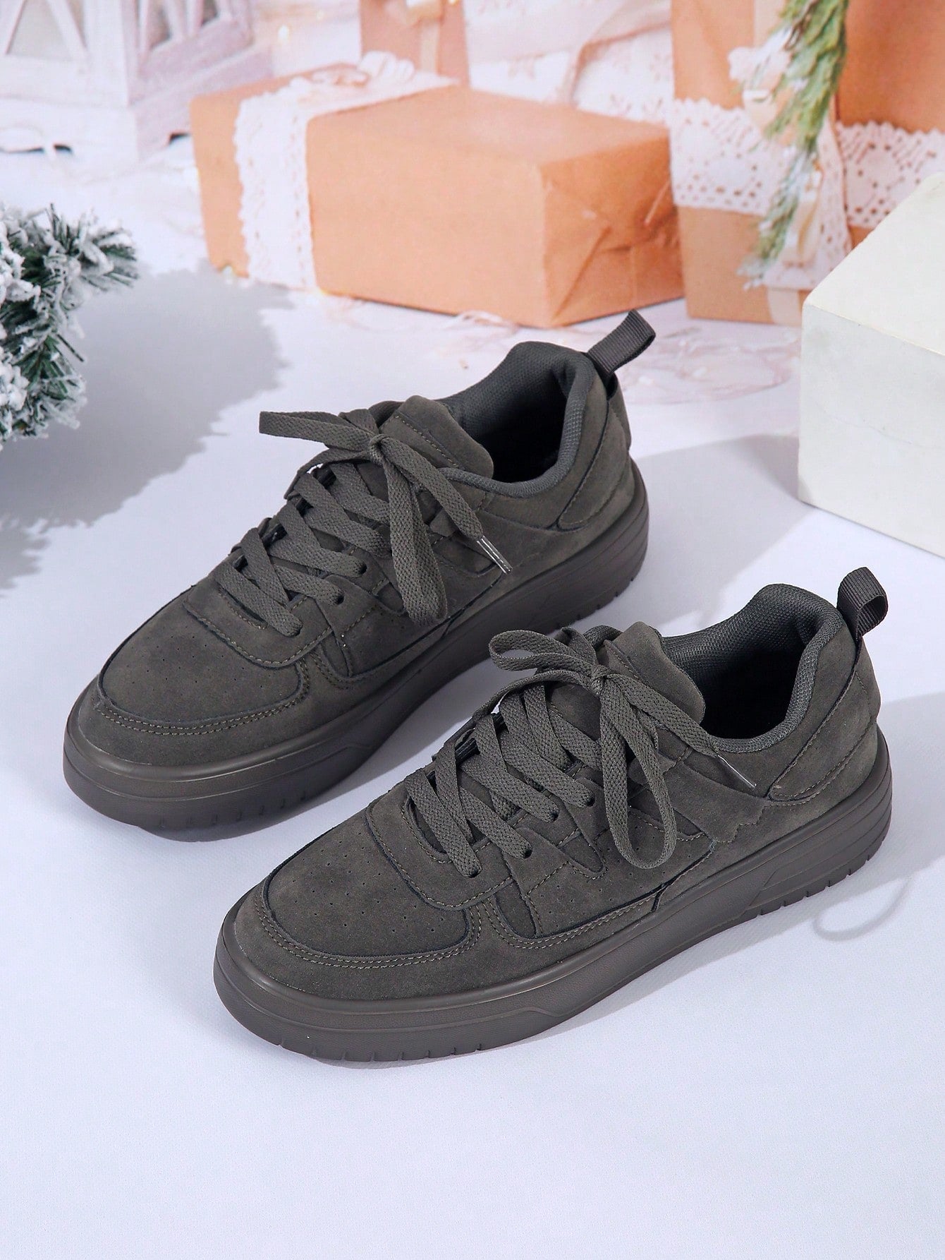 Tênis Casual Básico Com Design Minimalista E Solado Confortável