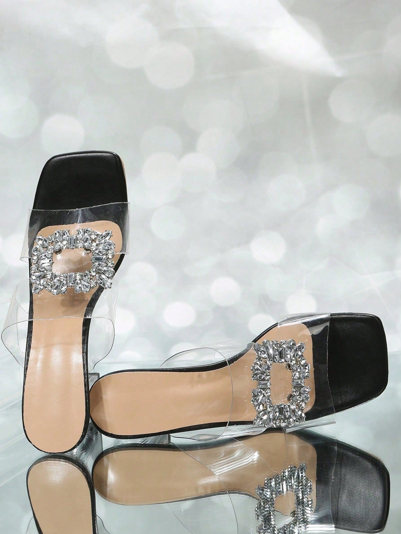 Sandália De Salto Transparente Com Fivela De Strass