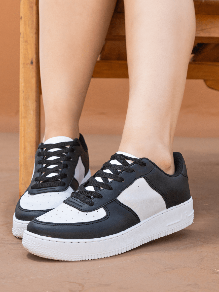 Tênis Casual Street Com Recortes e Solado Antiderrapante