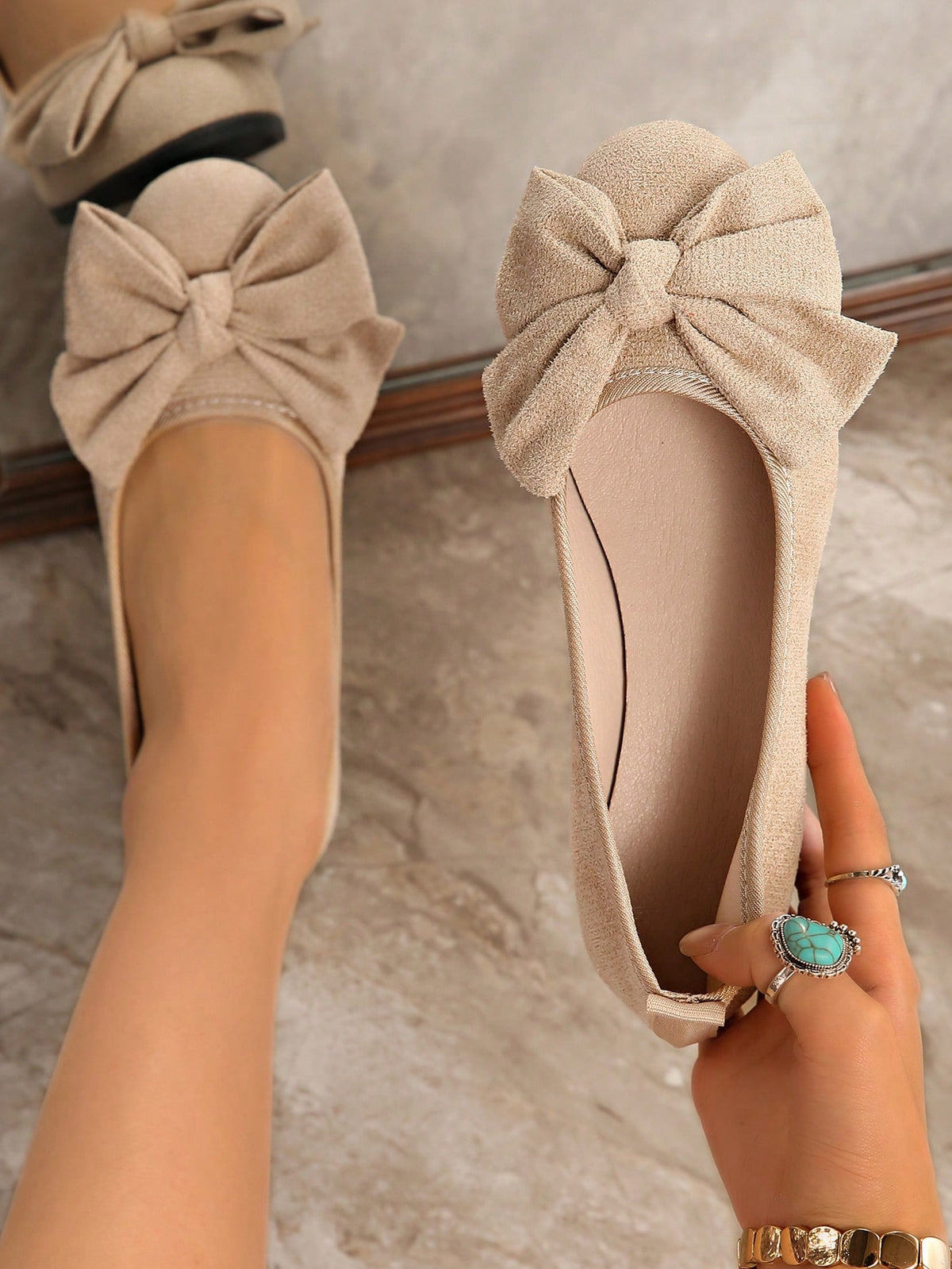 Sapatilha Em Tecido Com Laço Volumoso Charmoso