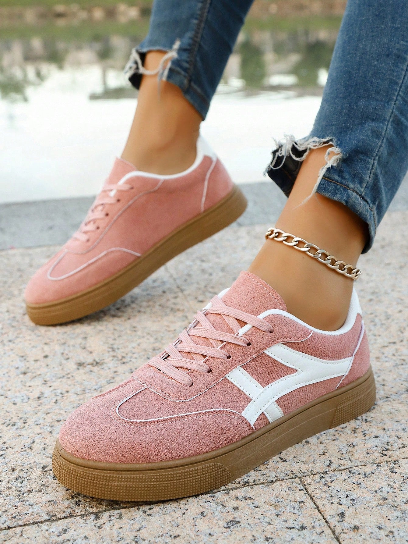 Tênis Casual Básico Com Sola Reta Estilo Minimalista