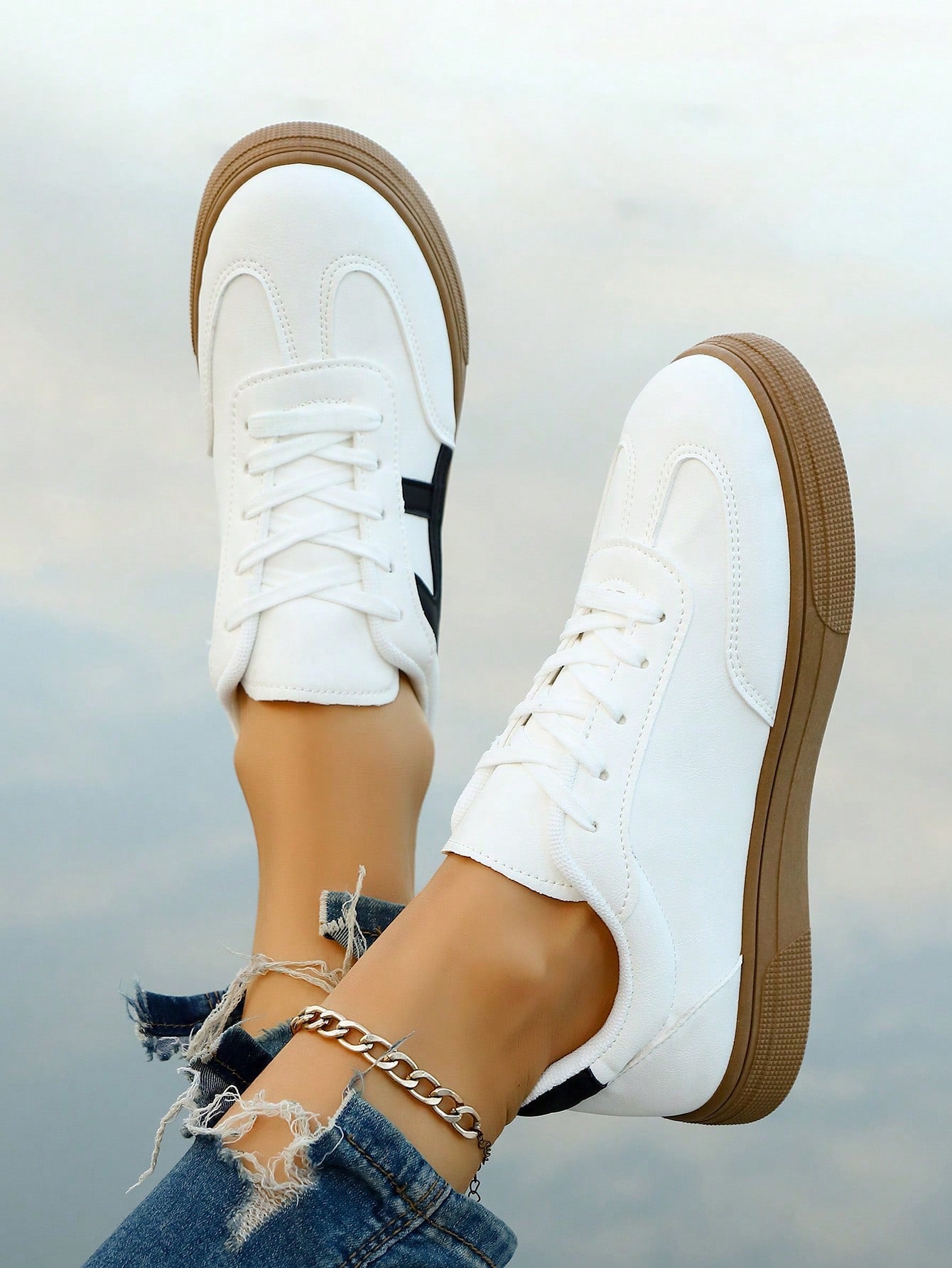 Tênis Casual Básico Com Sola Reta Estilo Minimalista