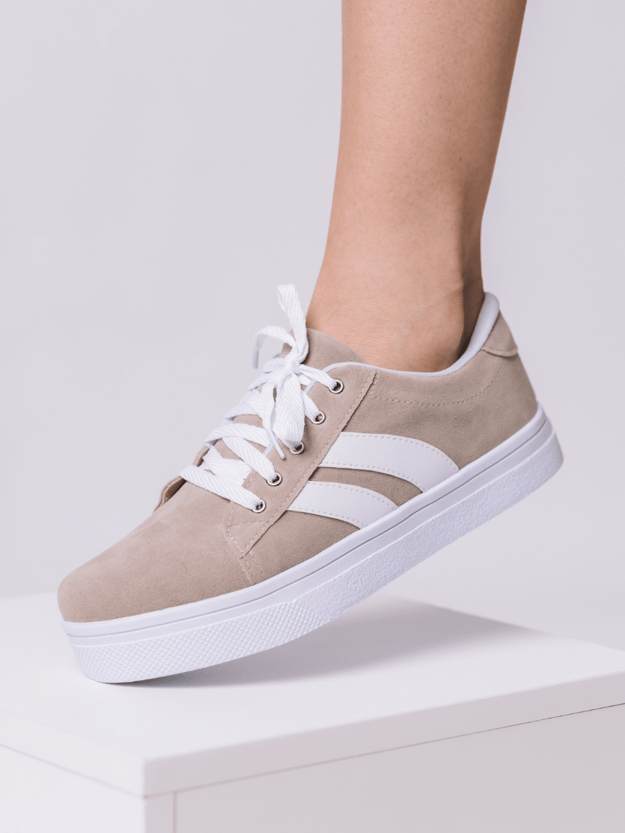 Tênis Casual Sola Alta Com Listras Laterais