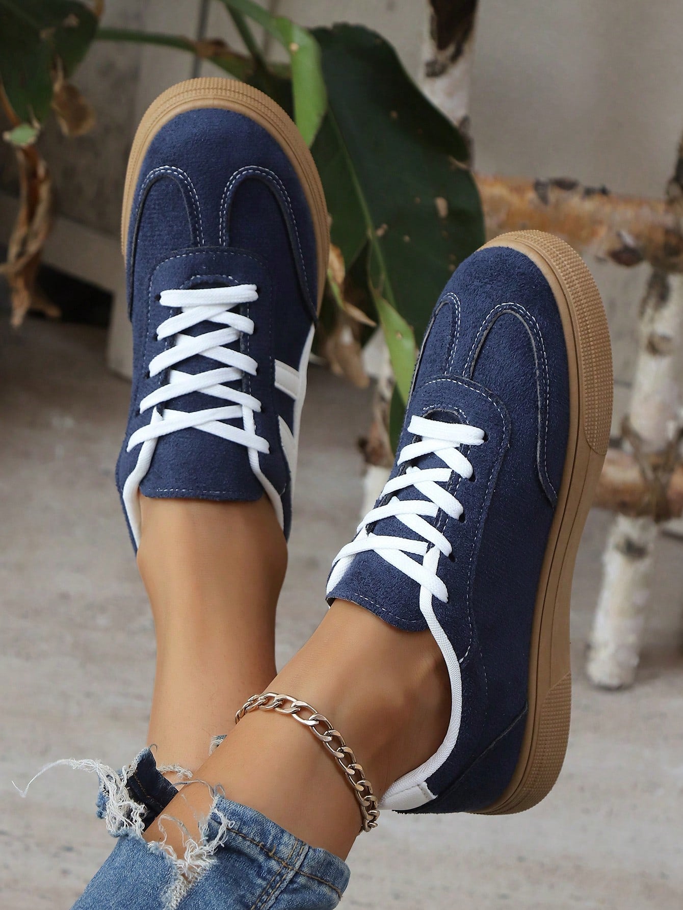 Tênis Casual Básico Com Sola Reta Estilo Minimalista