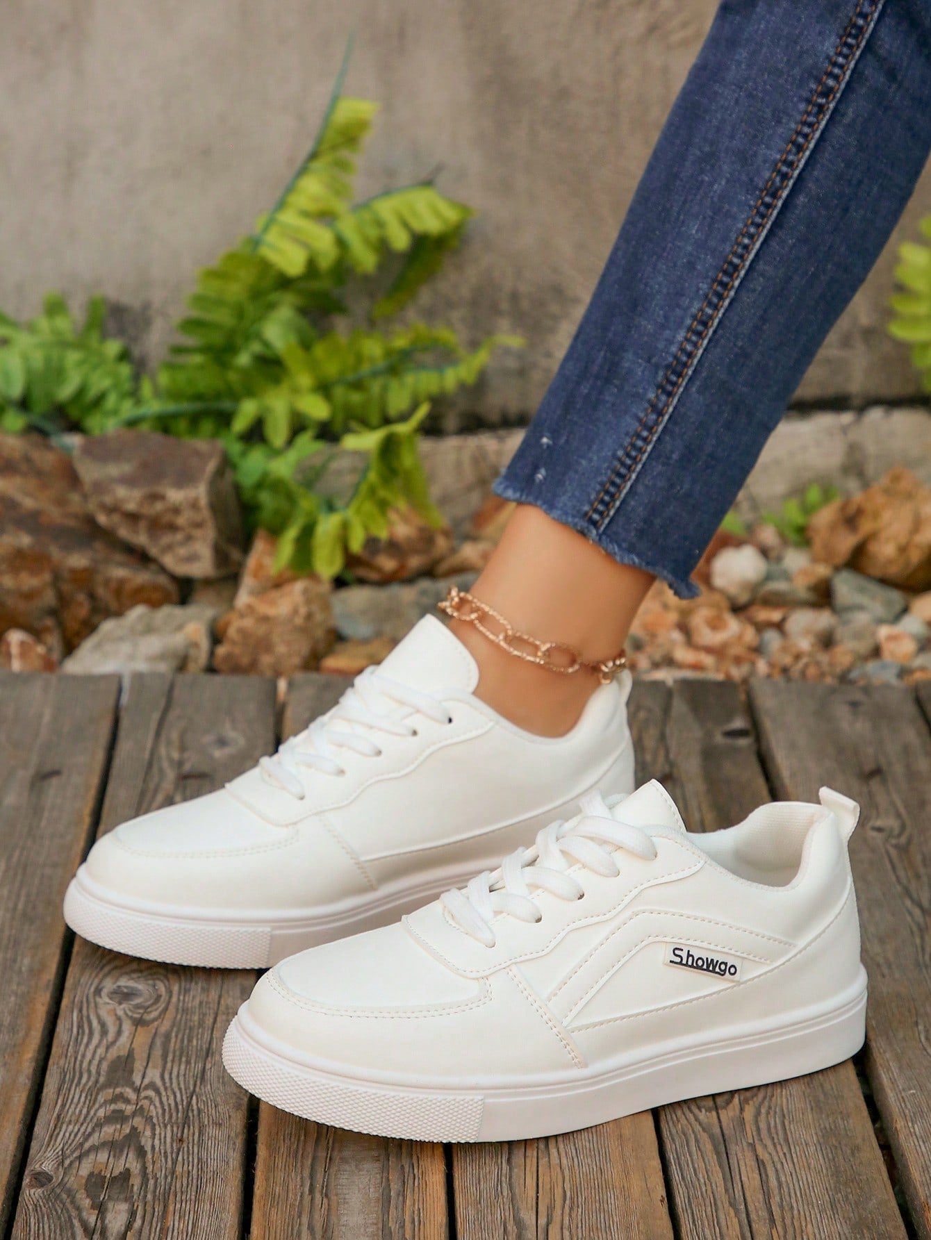 Tênis Casual Com Cadarço E Solado Grosso Estilo Street