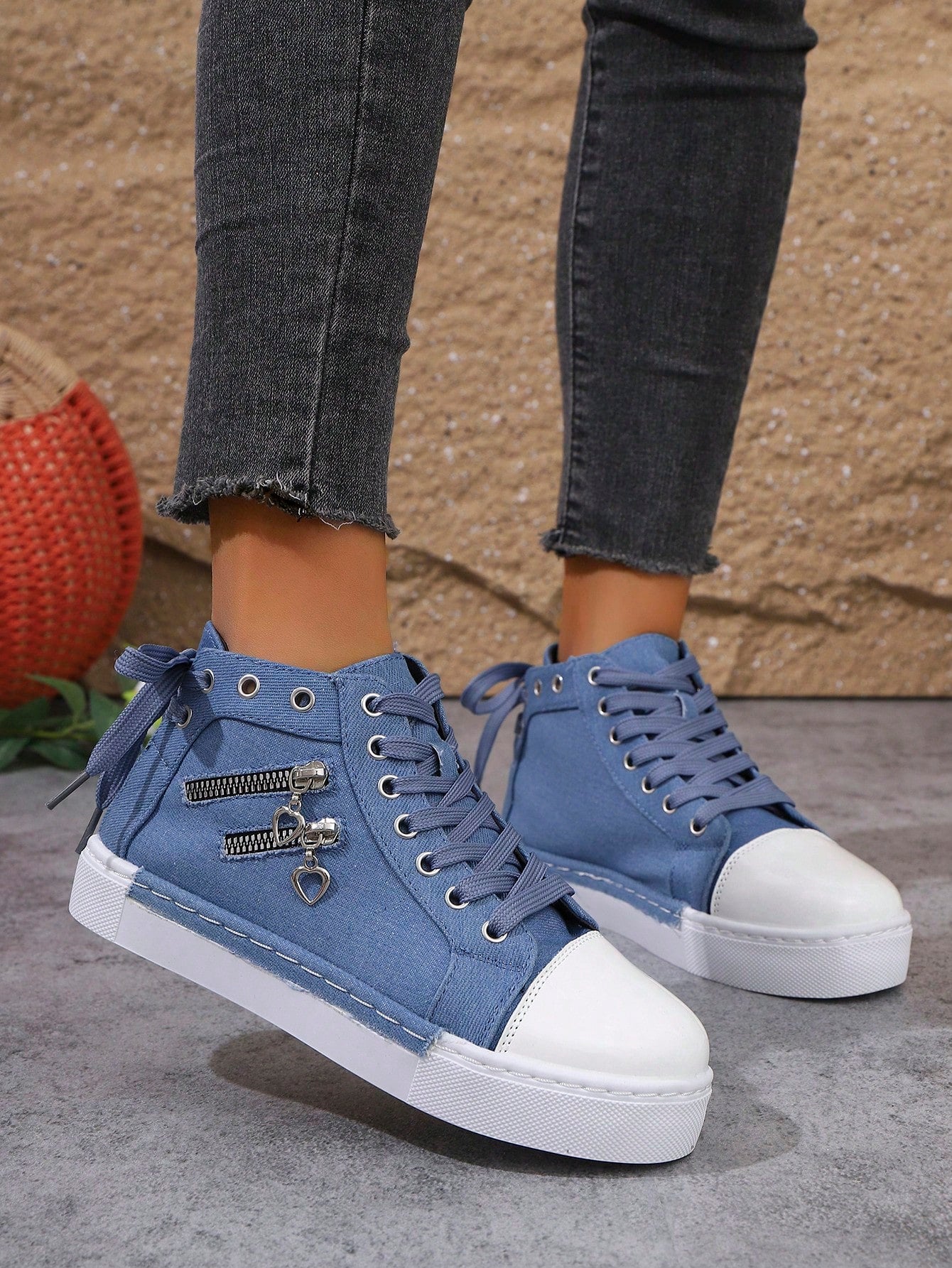 Tênis Casual Cano Alto Com Zíper Decorativo