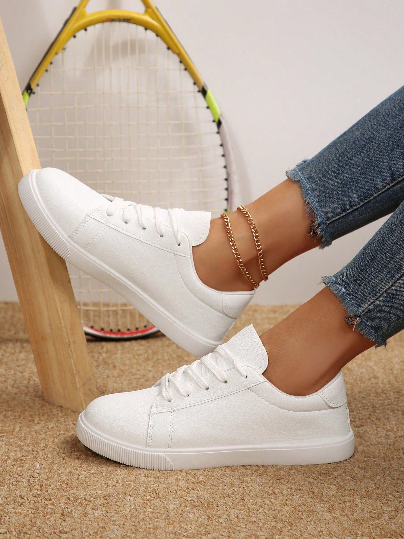 Tênis Casual Básico Com Design Minimalista