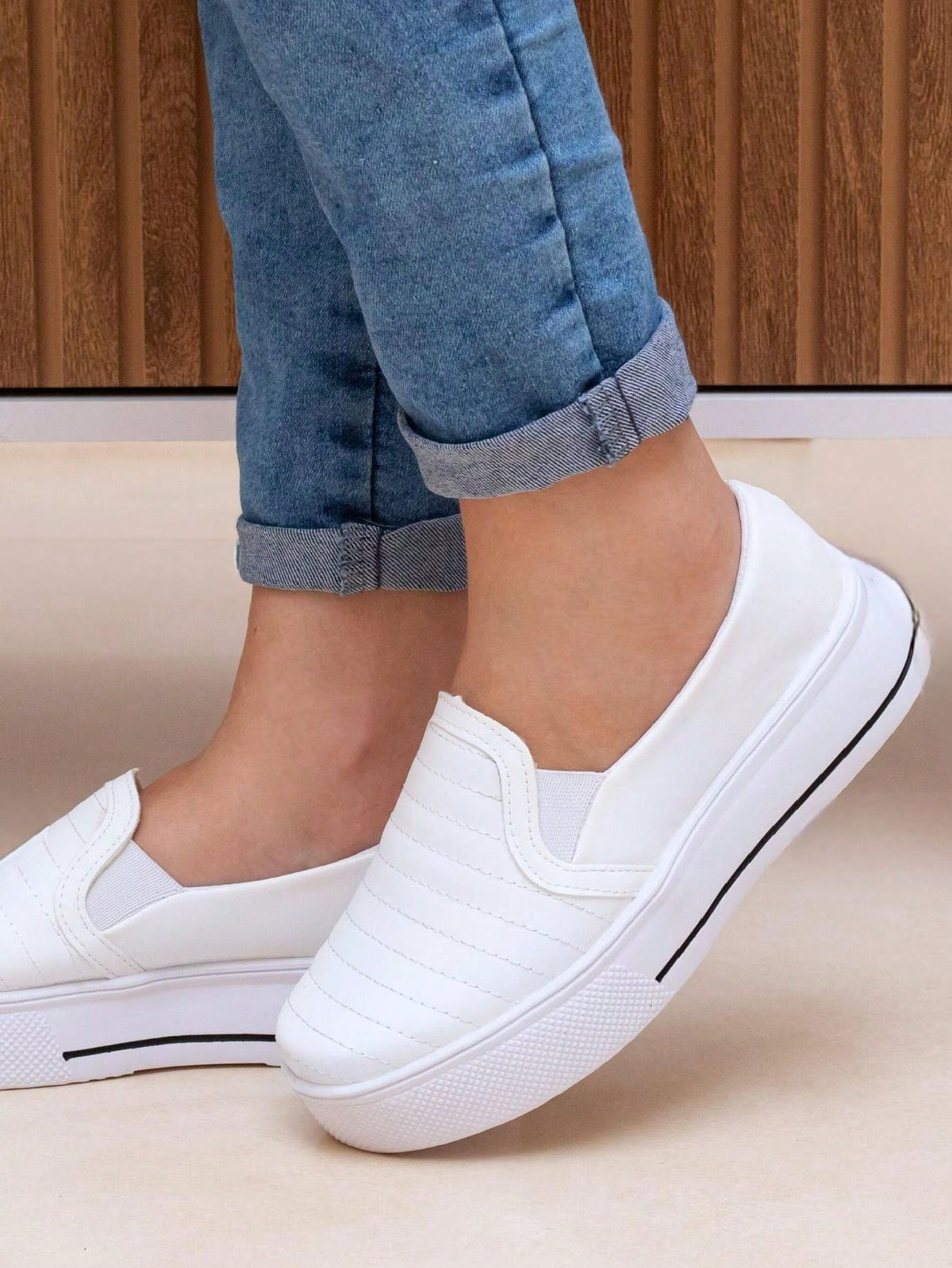 Tênis Slip On Sola Alta Acolchoado