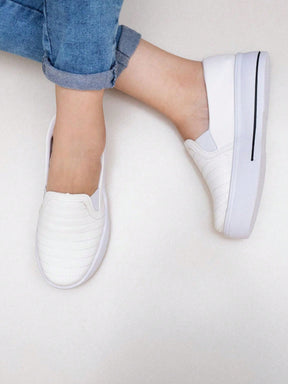 Tênis Slip On Sola Alta Acolchoado