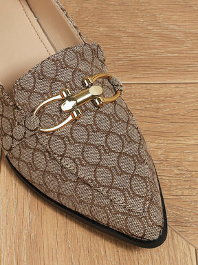 Sapato Mocassim Estampado Com Fivela E Salto Elegante