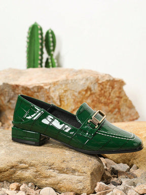 Sapato Mocassim Texturizado Estilo Croco Com Fivela Metálica