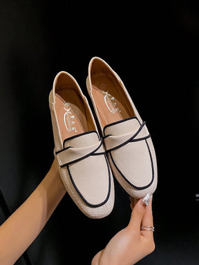 Sapato Mocassim Liso Com Detalhe De Costura Contrastante