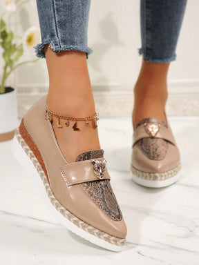 Sapato Mocassim Com Detalhe Snake E Solado Plataforma