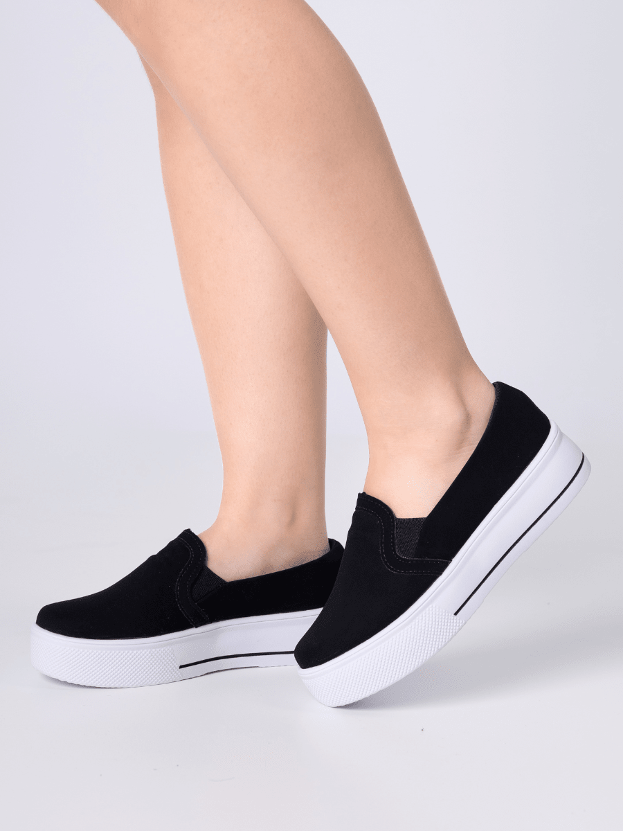 Tênis Slip On Sola Alta Minimalista