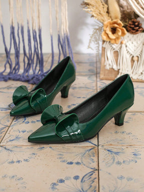 Sapato Verniz Bico Fino Com Laço E Salto Elegante