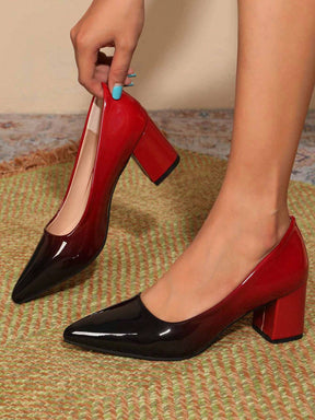 Sapato Scarpin Verniz Bico Fino Com Efeito Degradê