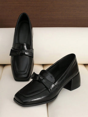 Sapato Mocassim Verniz Bico Quadrado Com Salto Bloco