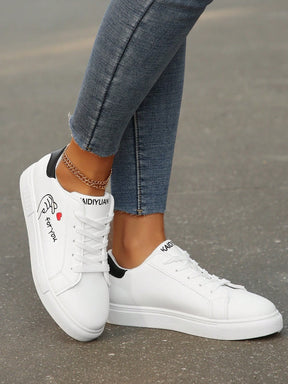 Tênis Casual Com Estampa Lateral Exclusiva