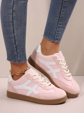 Tênis Casual Estilo Retrô Com Solado Reto Confortável