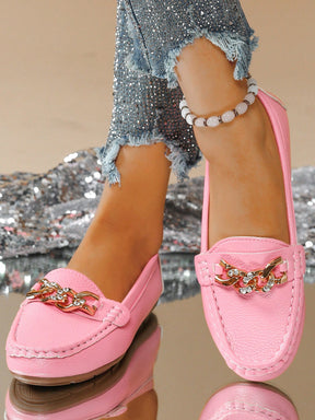 Sapatilha Mocassim Com Corrente Metálica Elegante