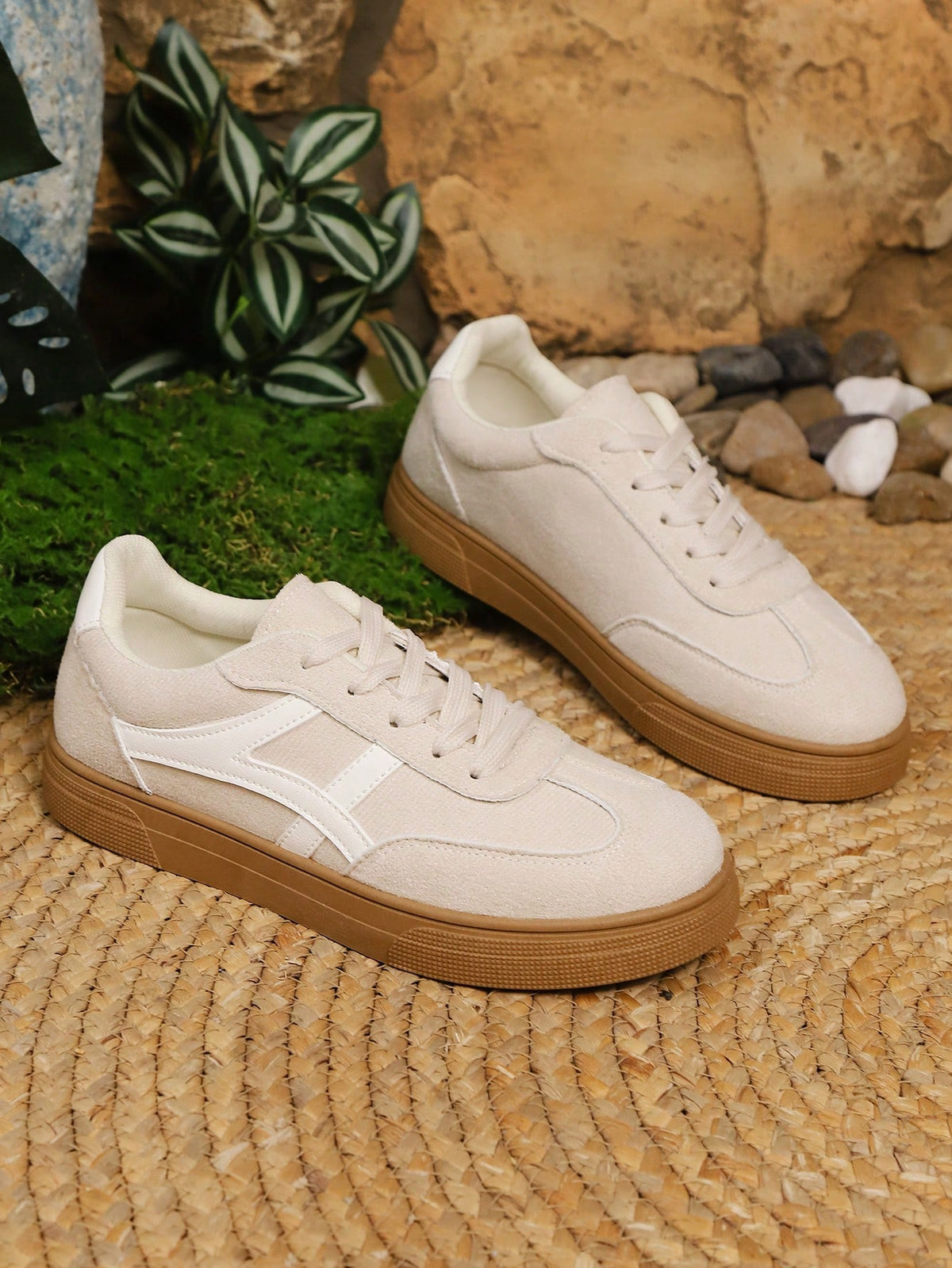 Tênis Casual Básico Com Sola Reta Estilo Minimalista