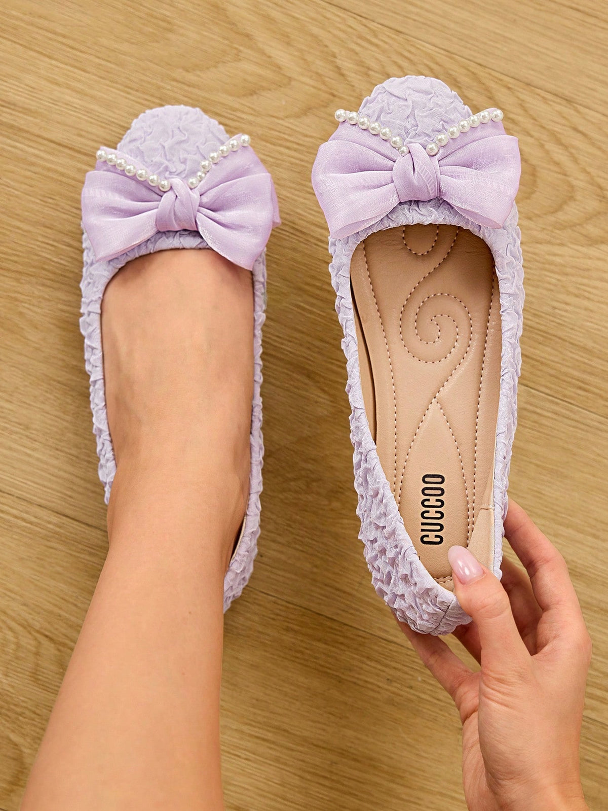 Sapatilha com Laço de Tule e Pérolas