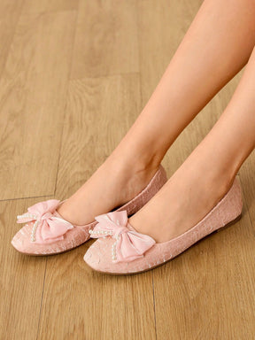 Sapatilha com Laço de Tule e Pérolas