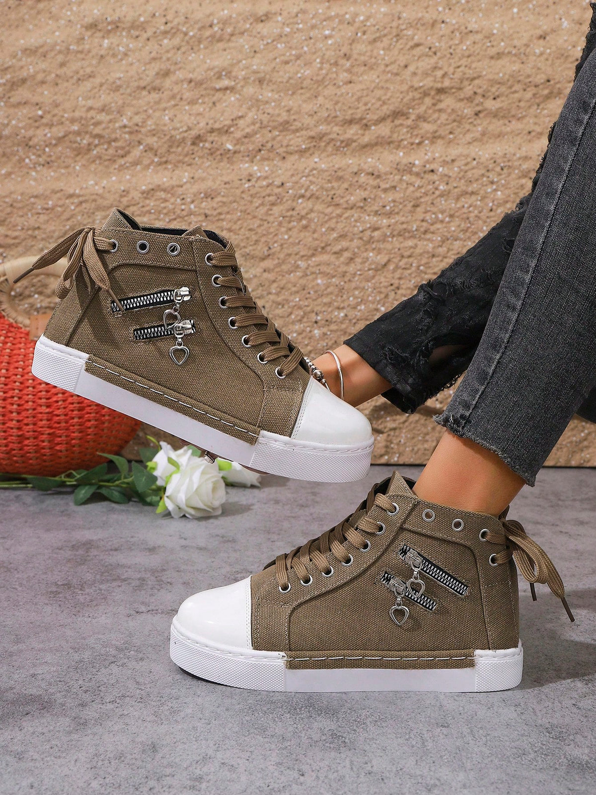 Tênis Casual Cano Alto Com Zíper Decorativo
