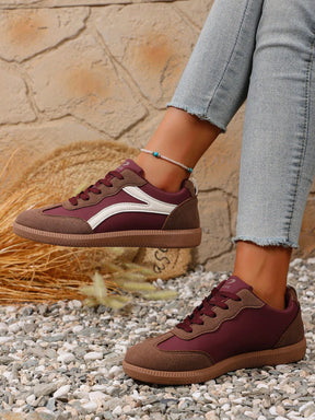 Tênis Casual Estilo Retrô Com Detalhe Lateral